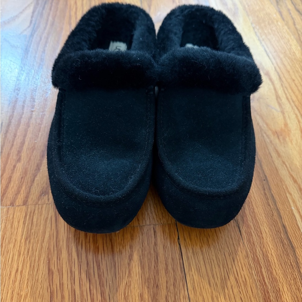 UGG Black Women's Slippers